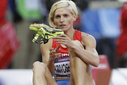 La atleta rusa Antonina Krivoshapka, en Londres 2012.-AP / KIRSTY WIGGLESWORTH