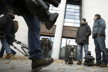 Medios de comunicacion, ante el Tribunal Superior de Justicia de Navarra.-/ EFE / JESÚS DIGES