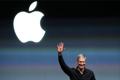 El consejero delegado de Apple, Tim Cook, en una imagen de archivo.-AFP / JUSTIN SULLIVAN