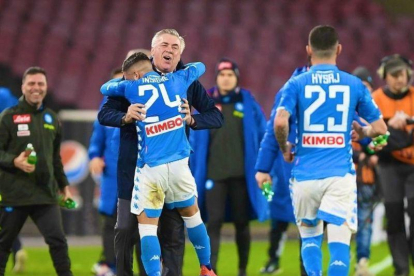 El Napoli suma cuatro partidos sin conocer la derrota-@SP_SERIEA