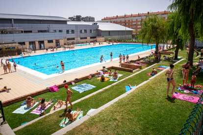 Las piscinas, solución idónea para un tórrido verano. HDS