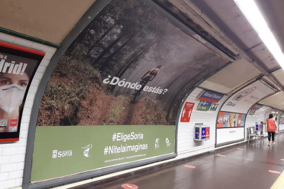 Metro de Madrid con la campaña.