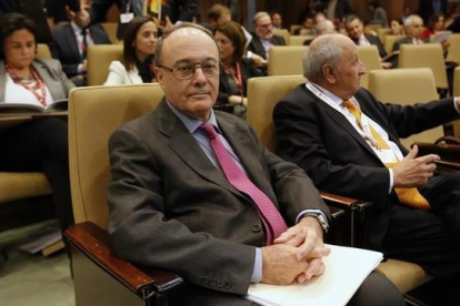 El gobernador del Banco de España, Luis María Linde, en una foto de archivo.-JUAN MANUEL PRATS