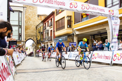 Vuelta Hispania sub 23 en Almazán. MARIO TEJEDOR (10)