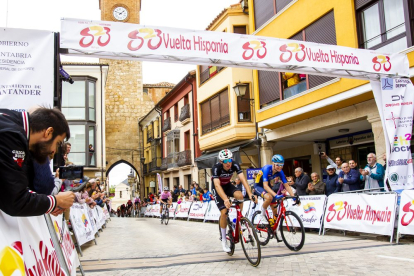 Vuelta Hispania sub 23 en Almazán. MARIO TEJEDOR (11)