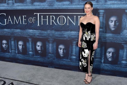 Emilia Clarke, que da vida a Daenerys Targaryen, en la presentación de la sexta temporada de 'Juego de tronos'.-AFP / ALBERTO E. RODRÍGUEZ