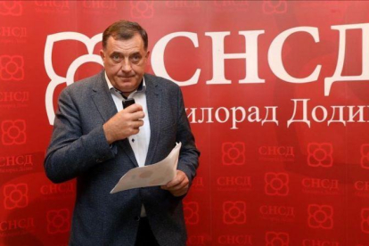 Milorad Dodik, el nacionalista serbio elegido para la presidencial colegiada.-AFP / MILAN RADULOVIC