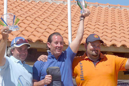 El podio del Nacional con el campeón Andújar en el centro de la imagen. -