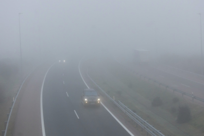 Niebla en la mañana de este miércoles en Castilla y León, un fenómeno que se puede extender al centro de Soria jueves y viernes. VICENTE - ICAL