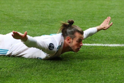 Bale celebra su segundo gol en la final de Champions.-REUTERS / HANNAH MCKAY