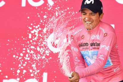 Richard Carapaz, último ganador del Giro.-AP