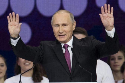 El presidente ruso durante un acto en el Megasport Sport Palace de Moscú.-IVAN SEKRETAREV / AP