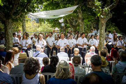 Concierto de sanjuaneras de la Banda municipal de Soria - MARIO TEJEDOR (5)