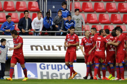 Los jugadores del Numancia celebran el momentáneo empate a uno el pasado domingo ante el Zaragoza.-Diego Mayor