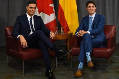 Sánchez con Trudeau.-MARTIN OUELLET-DIOTTE / AFP