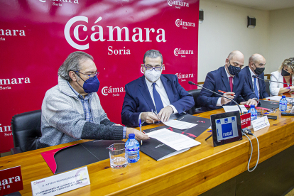 Firma del acuerdo entre las Cámaras de Soria, Cuenca y Teruel - MARIO TEJEDOR WEB