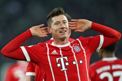 Robert Lewandoski celebrando un gol esta temporada con el Bayern.-KICKER