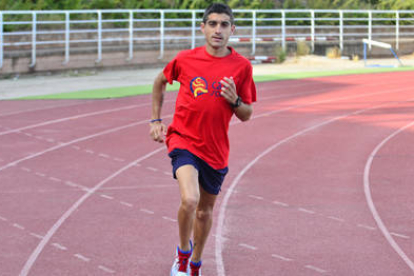 Nacho Cáceres durante un entrenamiento en el Caep Soria. / ÁLVARO MARTÍNEZ-