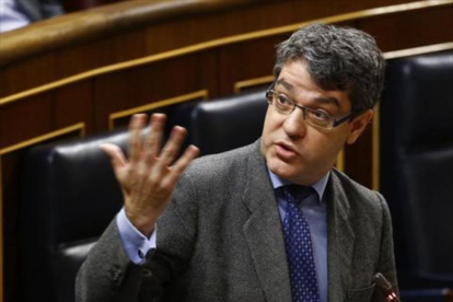 Álvaro Nadal, ministro de Energía, durante un pleno del Congreso de los Diputados.-AGUSTÍN CATALÁN