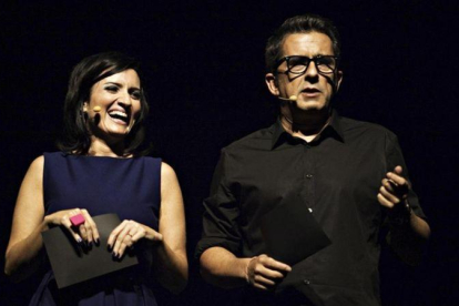 Silvia Abril y Andreu Buenafuente, en la presentación de un concierto benéfico en Barcelona.-EL PERIÓDICO