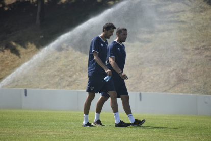 Pablo Ayuso y Roberto Llorente en un entrenamiento en la Ciudad Deportiva. CD Numancia