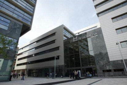 Edificio de Metrovacesa en el Poble Nou.-ARCHIVO / DANNY CAMINAL