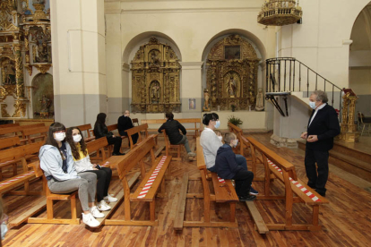 San Pedro Manrique recupera la celebración eucarística después de dos meses de confinamiento.-L.Á.T.