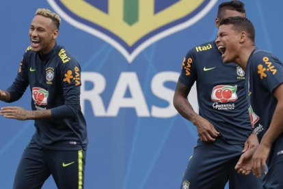 Silva y Neymar entrenan en Rusia-SEBASTIAO MOREIRAS (EFE)