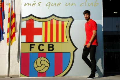 -REUTERS / ALBERT GEA