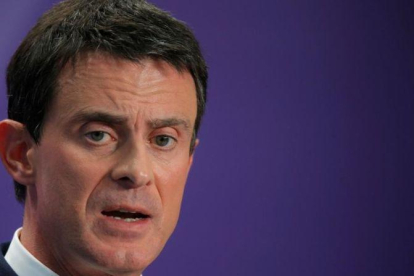 El exprimer ministro francés, Manuel Valls, en una conferencia de prensa.-REUTERS / VINCENT KESSLER