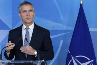 El secretario general de la OTAN  Jens Stoltenberg, durante una rueda de prensa en la sede de la OTAN en Bruselas.-EFE / STEPHANIE LECOCQ