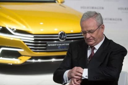 Winterkorn, en la rueda de prensa anual de VW en Berlín, en el 2015.-AP / JOCHEN LUEBKE