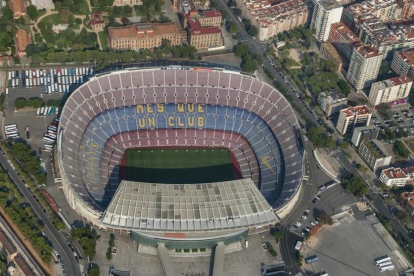 Vista aerea del Camp Nou.-FERRAN SENDRA