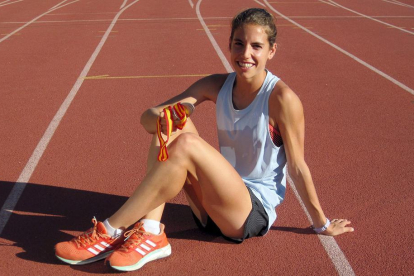 Marta Pérez se proclamó campeona de España de 1.500 metros al aire libre y en pista cubierta en 2018.-LUIS ÁNGEL TEJEDOR