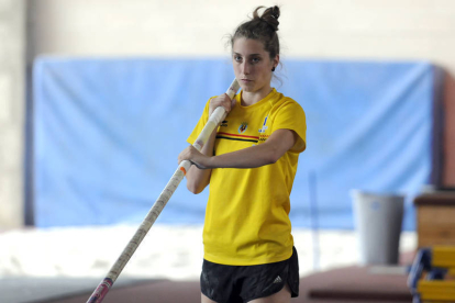 La pertiguista Carla Franch fue plata. / ÁLVARO MARTÍNEZ-