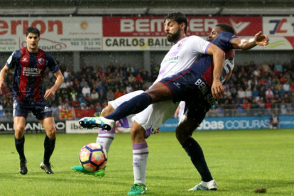 El Numancia sufrió en El Alcoraz porque un gol del Huesca hubiera dejado la permanencia en vilo para la última jornada.-Área 11