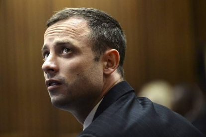 Oscar Pistorius en el juzgado de Pretoria, el pasado 4 de marzo del 2014.-Foto: REUTERS / ANTOINE DE RAS