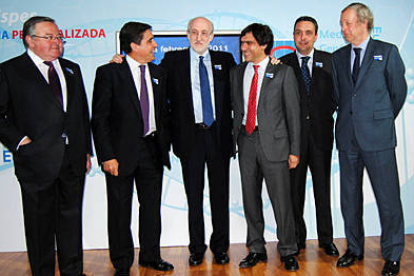 Carrizosa, Martínez Izquierdo, Cacabelos, De la Lastra, Valentín Díez y Juan Petit/. V.G. -