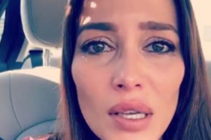 Adriana Fonseca, llorando, mientras explica su traumática experiencia en un 'casting' en EEUU.-TWITTER