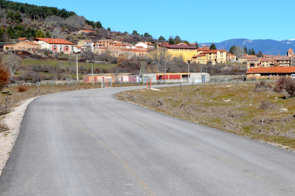 La carretera de Vinuesa que ha arreglado recientemente la Diputación. M. T,