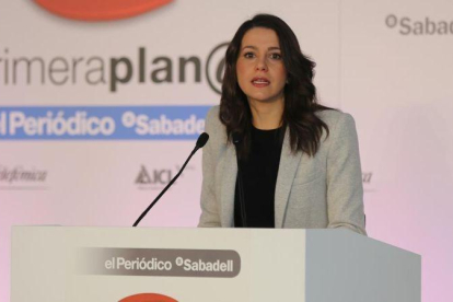 Inés Arrimadas, en el desayuno Primera Plana de EL PERIÓDICO.-DANNY CAMINAL