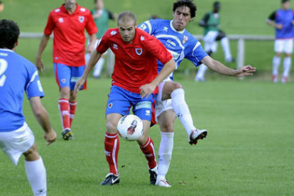 Ripa en una imagen de archivo con la camiseta del Numancia. / U. Sierra-