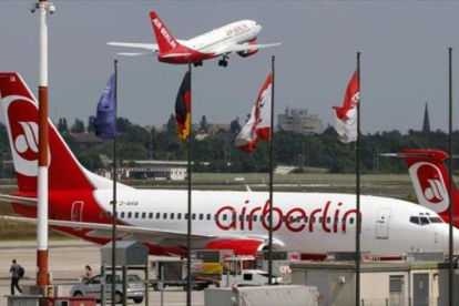 Un avión de Air Berlin.-REUTERS / FABRIZIO BENSCH