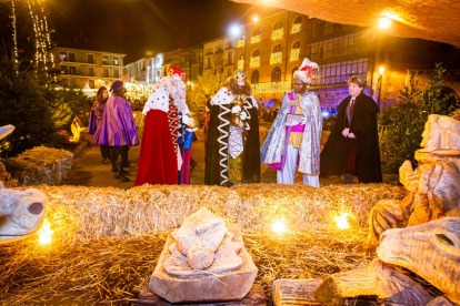 Cabalgata de los Reyes Magos en Soria. MARIO TEJEDOR (101)