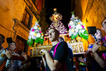 Bajada de Jesús Nazareno en las fiestas de Almazán. MARIO TEJEDOR (35)