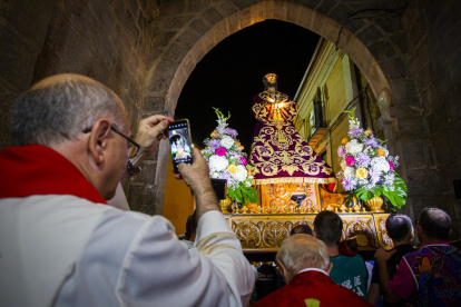 Bajada de Jesús Nazareno en las fiestas de Almazán. MARIO TEJEDOR (58)