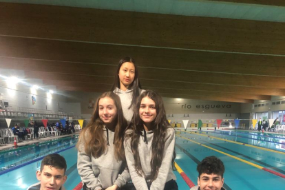 Éxito de los nadadores sorianos en Valladolid. HDS