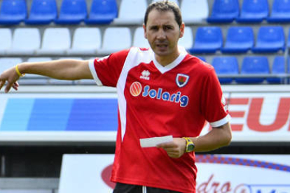 Machín en un entrenamiento de esta semana. / A. Martínez-