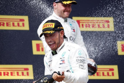 Hamilton, en el podio.-EFE