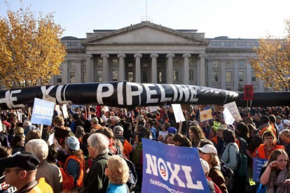 Manifestación en contra del oleoducto Keystone XL, el pasado 6 de noviembre en Washington.-JOSHUA ROBERTS / REUTERS